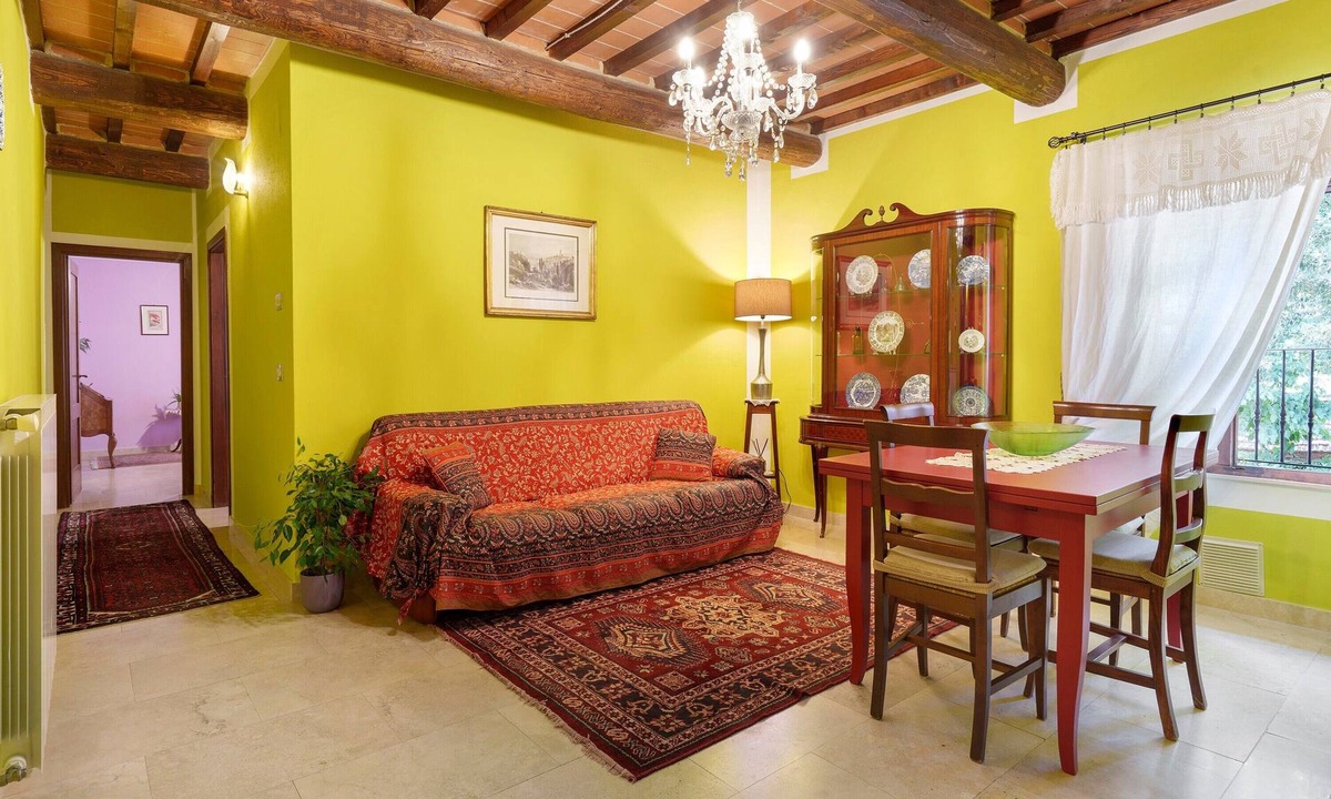 Foiano della Chiana Apartment | Agriturismo Santa Luce – Apartment 'Verbena' with Shared Pool, Wi-Fi and Air Conditioning