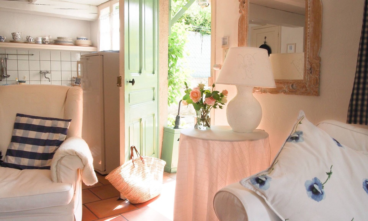 Vence Cottage | Air-Conditioned Cottage With Pool in Vence.