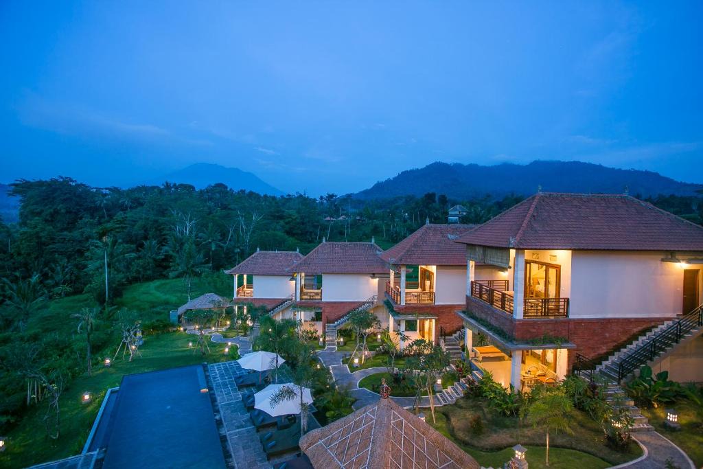 Sidemen House | Alamdhari Villa Sidemen