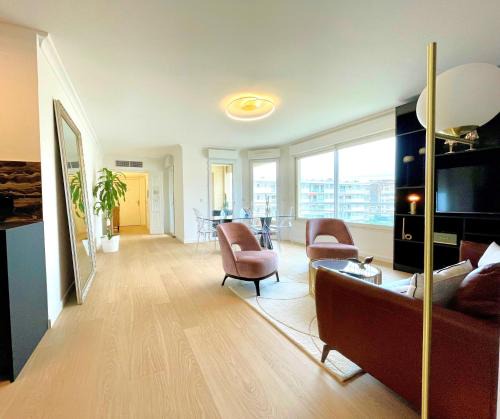 Pointe Croisette Apartment | Alba DeLuxe - 3 Bedroom Pointe Croisette, by Welcome to Cannes