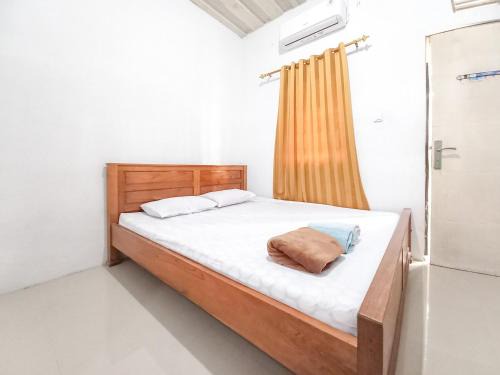 Pandaan Hotel | Alif House Syariah Redpartner near Taman Dayu Pandaan