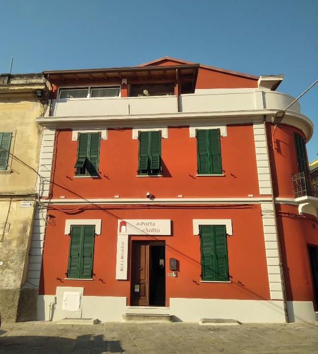 Fivizzano Bed & Breakfast | Alla Porta Di Sotto B&B