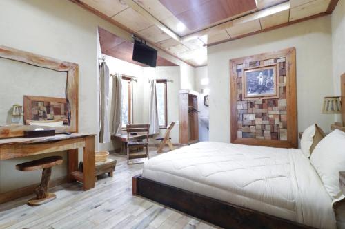 Berastagi House | Alloyna Country Cottage Brastagi