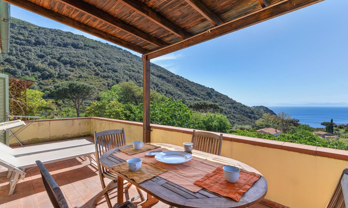 Zanca Apartment | Apartment 'Cinciarella Casa Vai' with Sea View, Wi-Fi and Air Conditioning