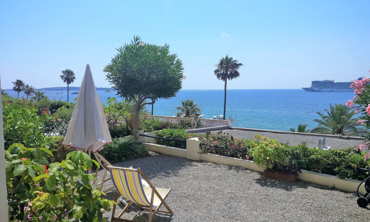 Le Suquet Apartment | apartment 145 m2 facing the sea/private access to the seaside