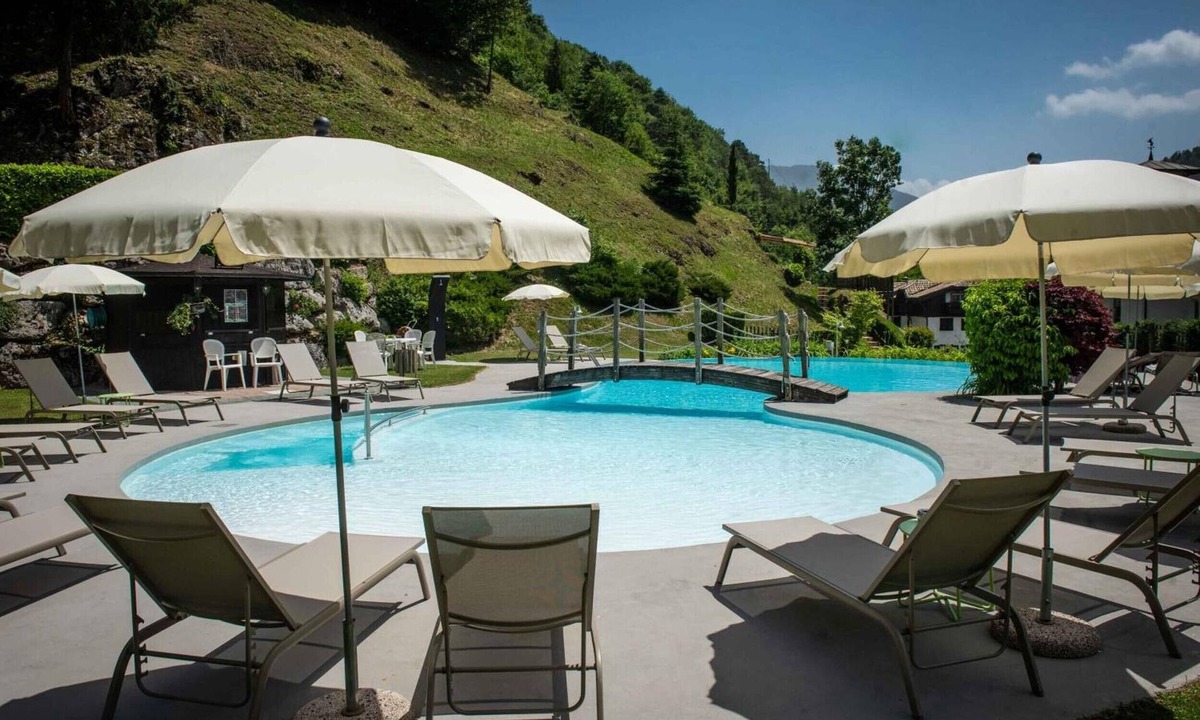Pieve di Ledro Apartment | Apartment 'Alpine Nest Loft' with Mountain View, Shared Pool and Wi-Fi