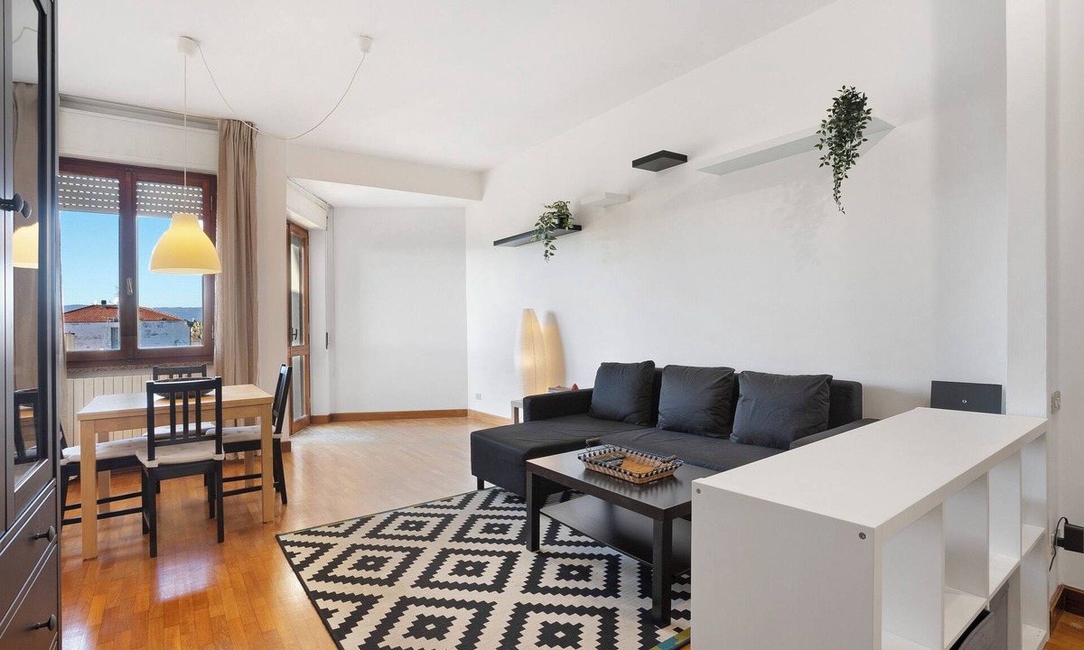Marina di Carrara Apartment | Apartment 'Appartamento Mare Marina Di Carrara' with Sea View, Private Terrace and Wi-Fi