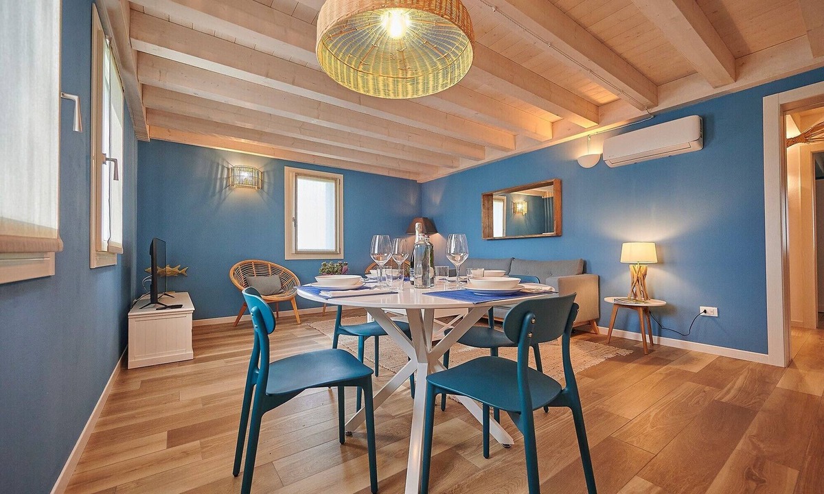 Latisana Apartment | Apartment 'Ca' Marano Ocean' with Shared Pool, Wi-Fi and Air Conditioning