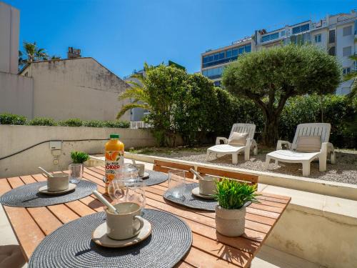 Pointe Croisette Apartment | Apartment Cannes Bay-1 by Interhome