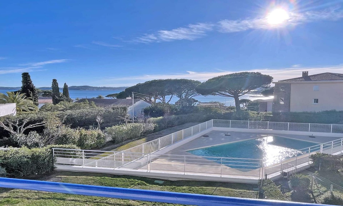 Sainte-Maxime Apartment | Apartment for 4/5 people – Sea view – Air conditioning – Wifi – Pool residence – Sainte.