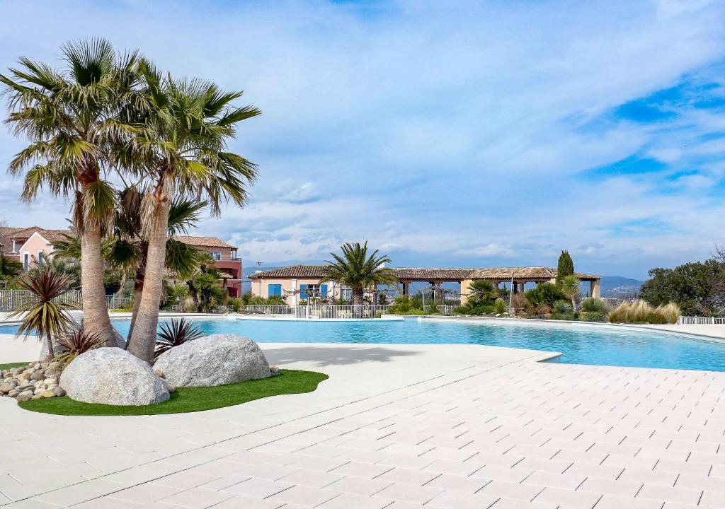 La Rouviere Apartment | Apartment Le Golf de Roquebrune by Interhome