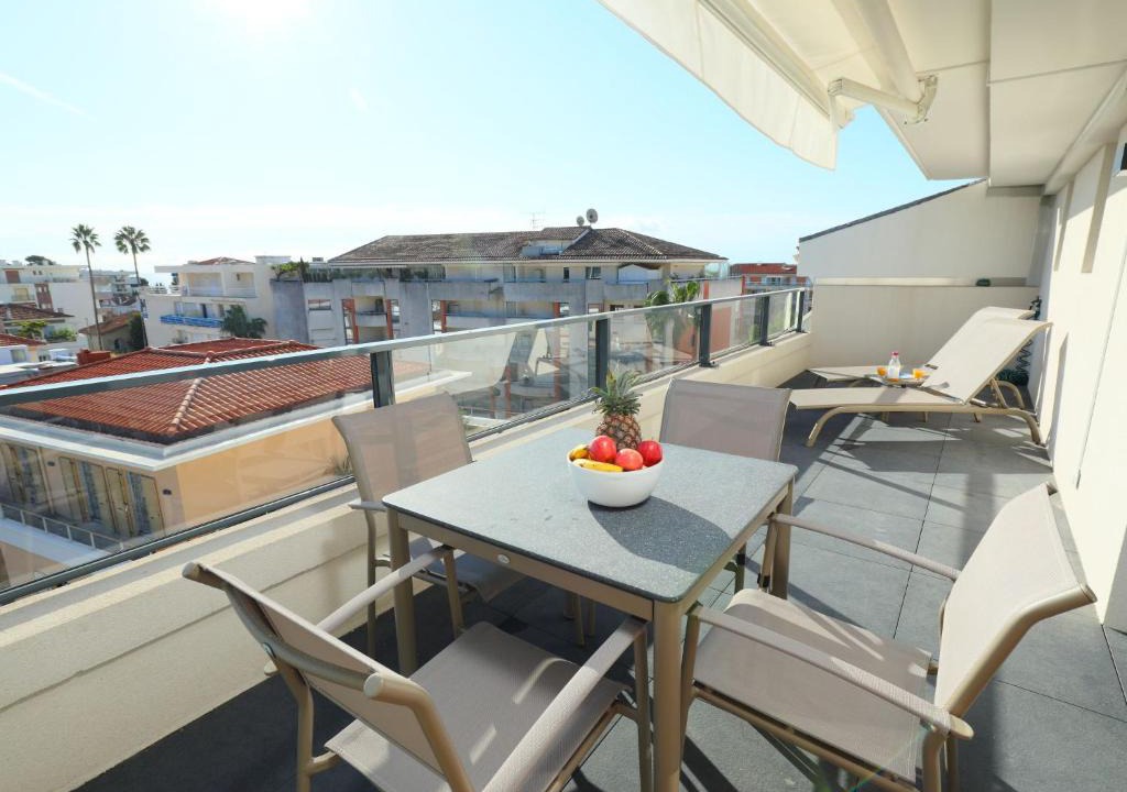 Pointe Croisette Apartment | Apartment Secret Garden by Interhome