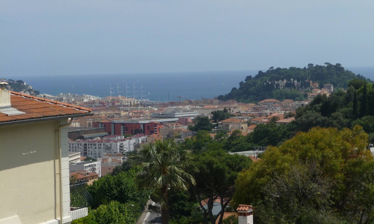 Cimiez Apartment | Apartment with parking, sea view, quiet, in the historic center of Cimiez