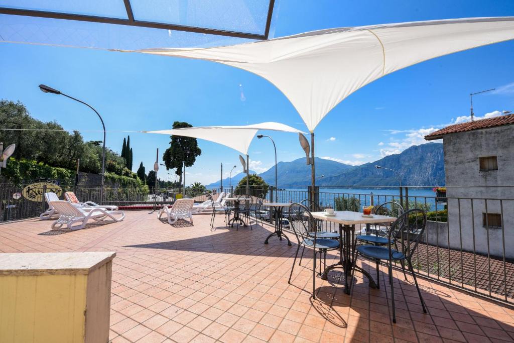 Cassone Apartment | Apartments Casa Carla
