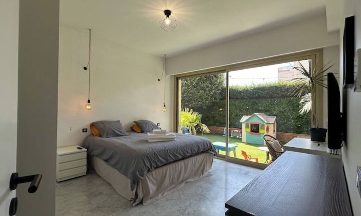 Saint-Laurent-du-Var Apartment | App with garden 50 m from beaches and restaurants