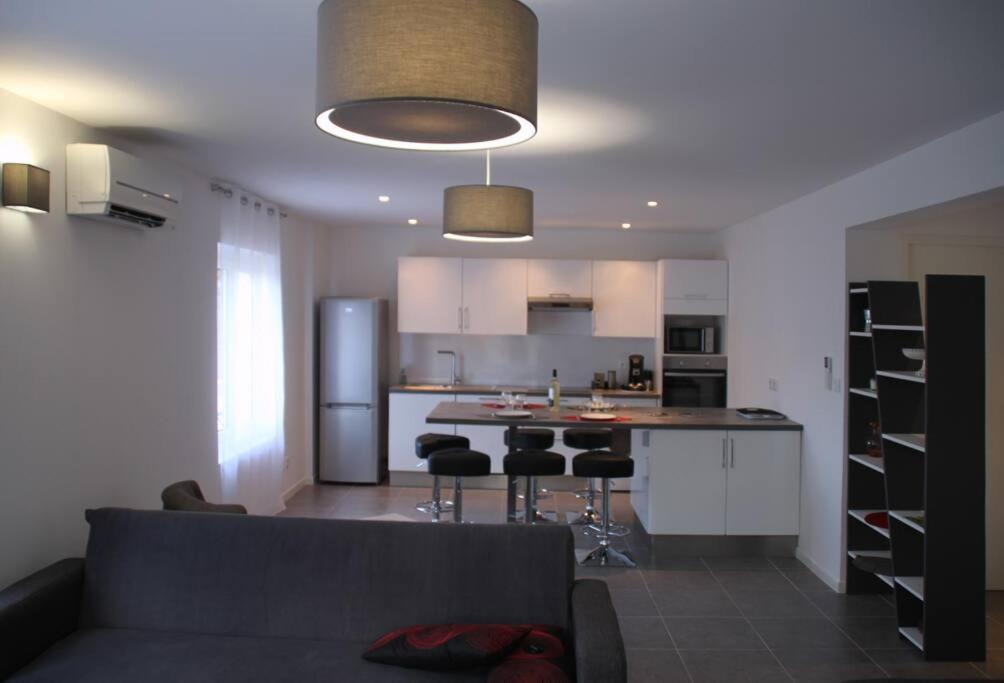 Bastide Giraud House | Appart dans maison 2 km de la plage