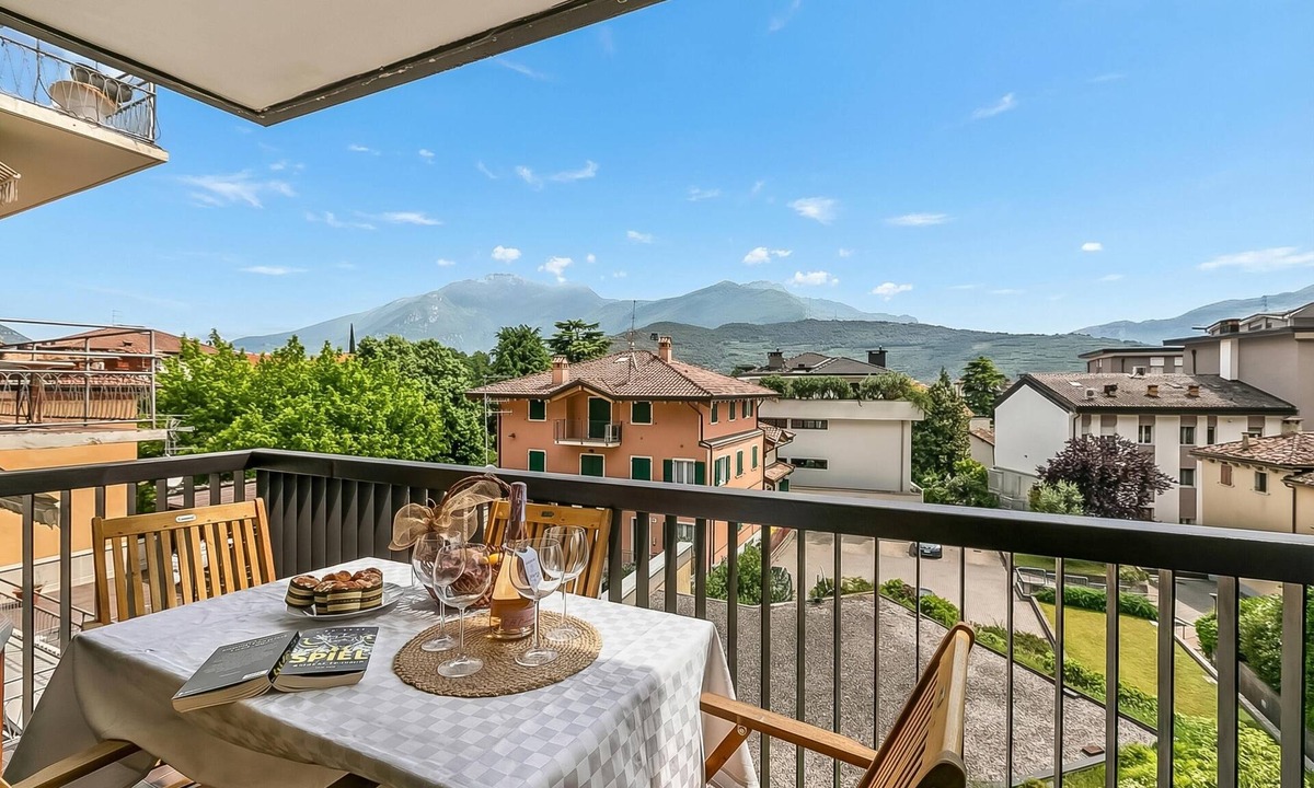 Riva del Garda Apartment | Appartamento Amy in the Centre, Riva del Garda, Italy
