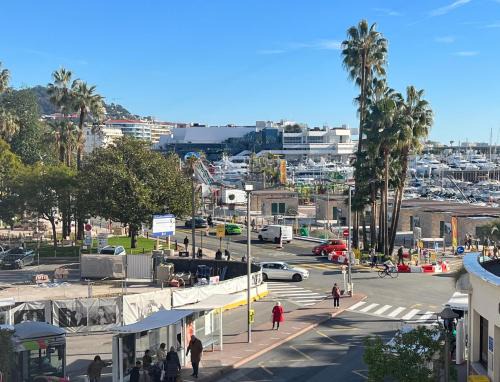 Le Suquet Apartment | Appartement 33 m2 comme une junior suite - vue Port et Palais des festivals