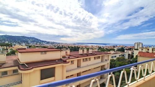 Cannes La Bocca Apartment | Appartement magnifique a Cannes avec vue sur la montagne 47 m²