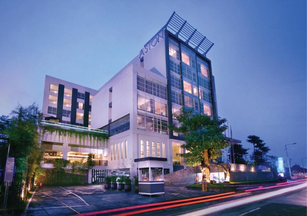 Jember Hotel | Aston Jember Hotel & Conference Center