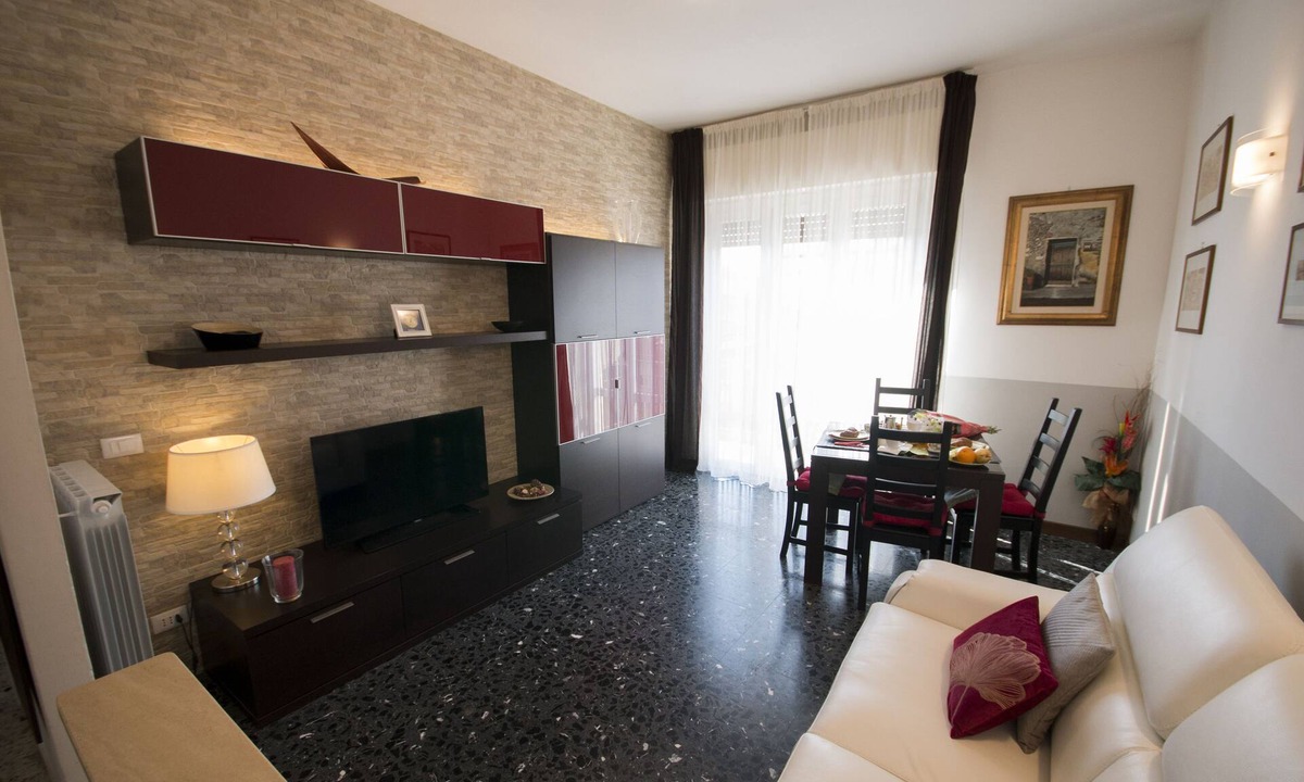 Ferienwohnung Viareggio Für Personen | Ex Campo d'Aviazione