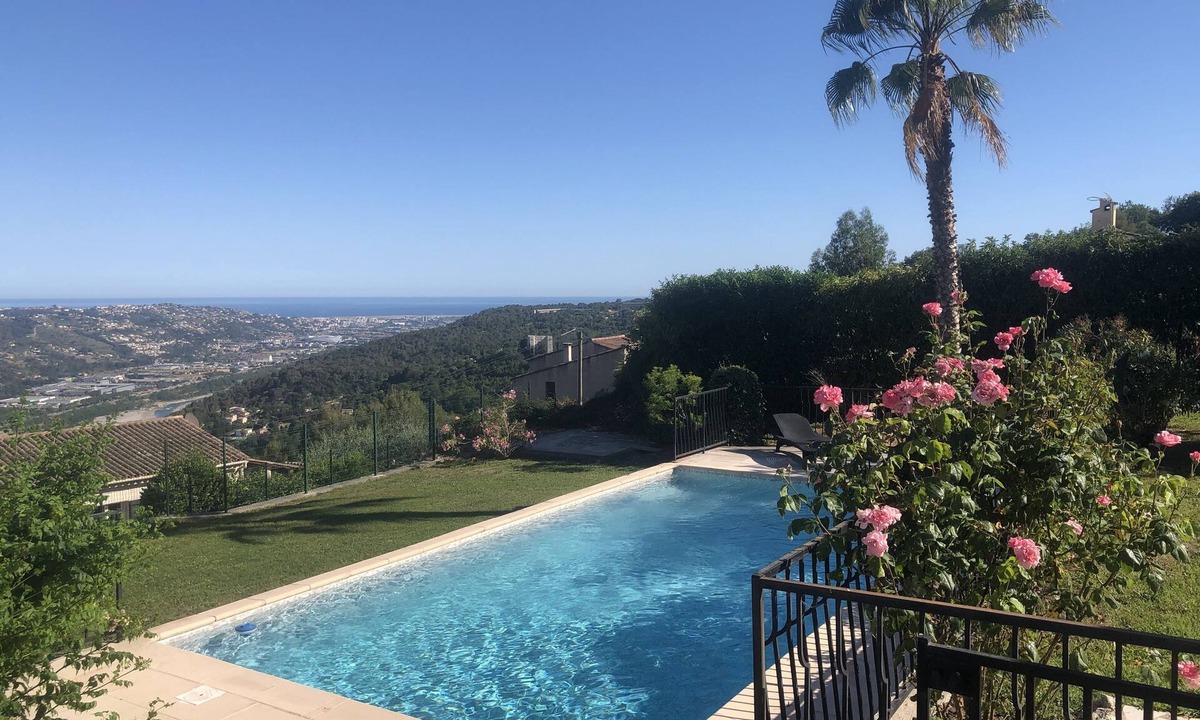 Gattieres Villa | Au Centre de la Côte Dazur Villa Familiale Avec Piscine au Calme