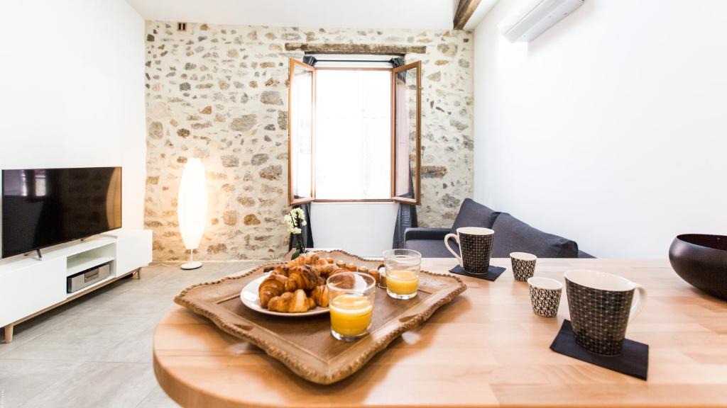 Antibes City Centre Apartment | Au coeur du vieil Antibes et à 2 pas de la mer...