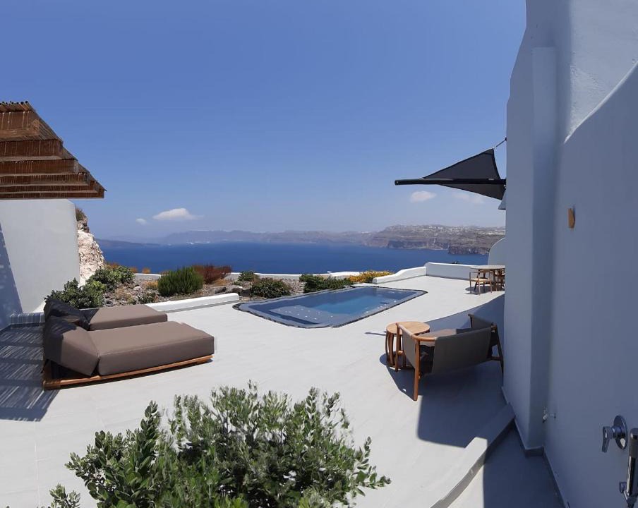 Akrotiri Bed & Breakfast | Avatar Suites