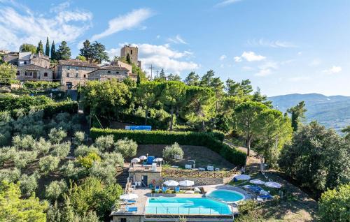 Montecastelli Apartment | Awesome Apartment In Montecastelli Pisano