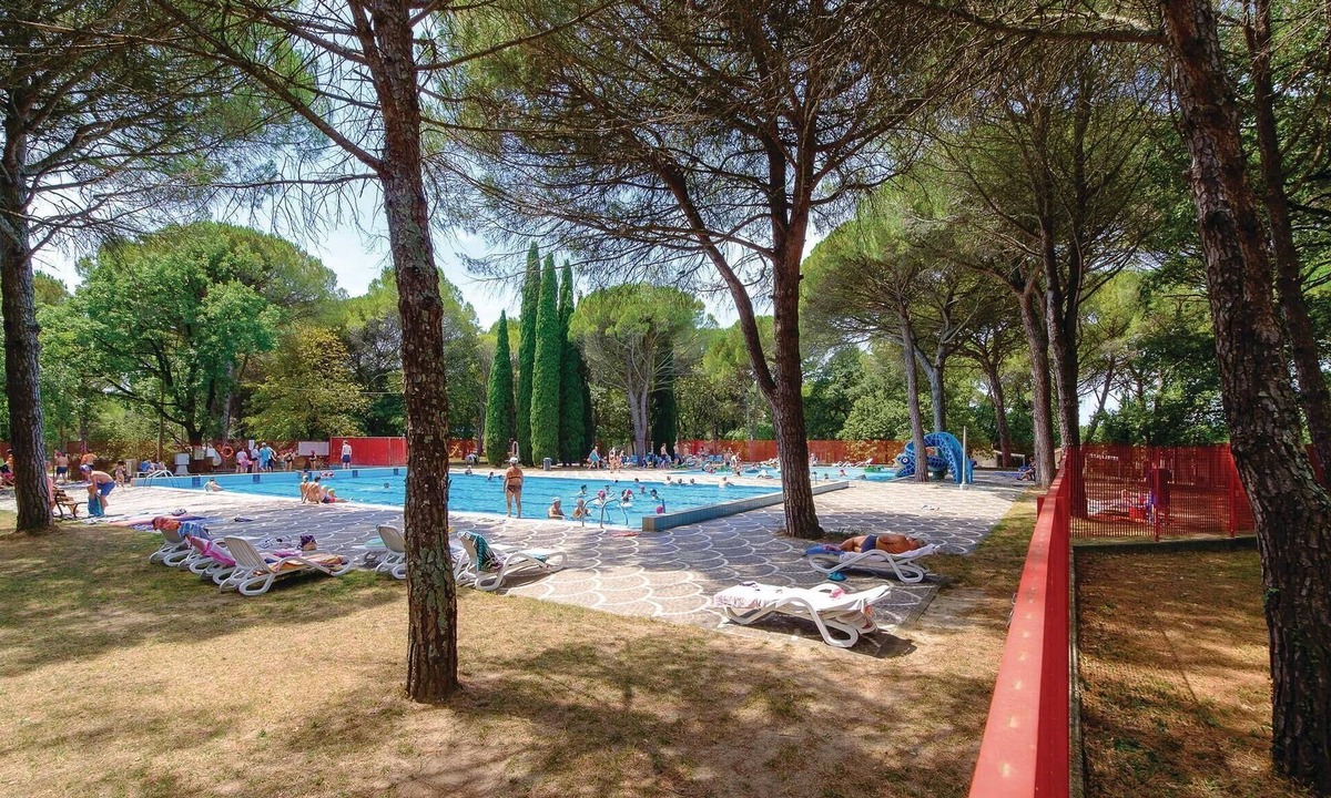 Aquileia House | Awesome home in Belvedere di Aquileia with outdoor swimming pool