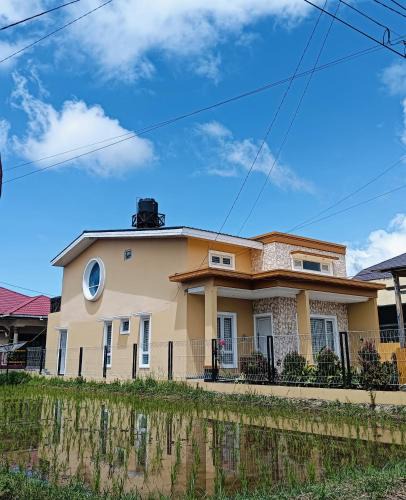 Banuhampu Villa | Azizah's Syariah Homestay