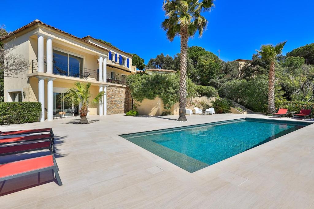 Plage de la Garonnette Villa | AZUR, amazing sea views, heated pool