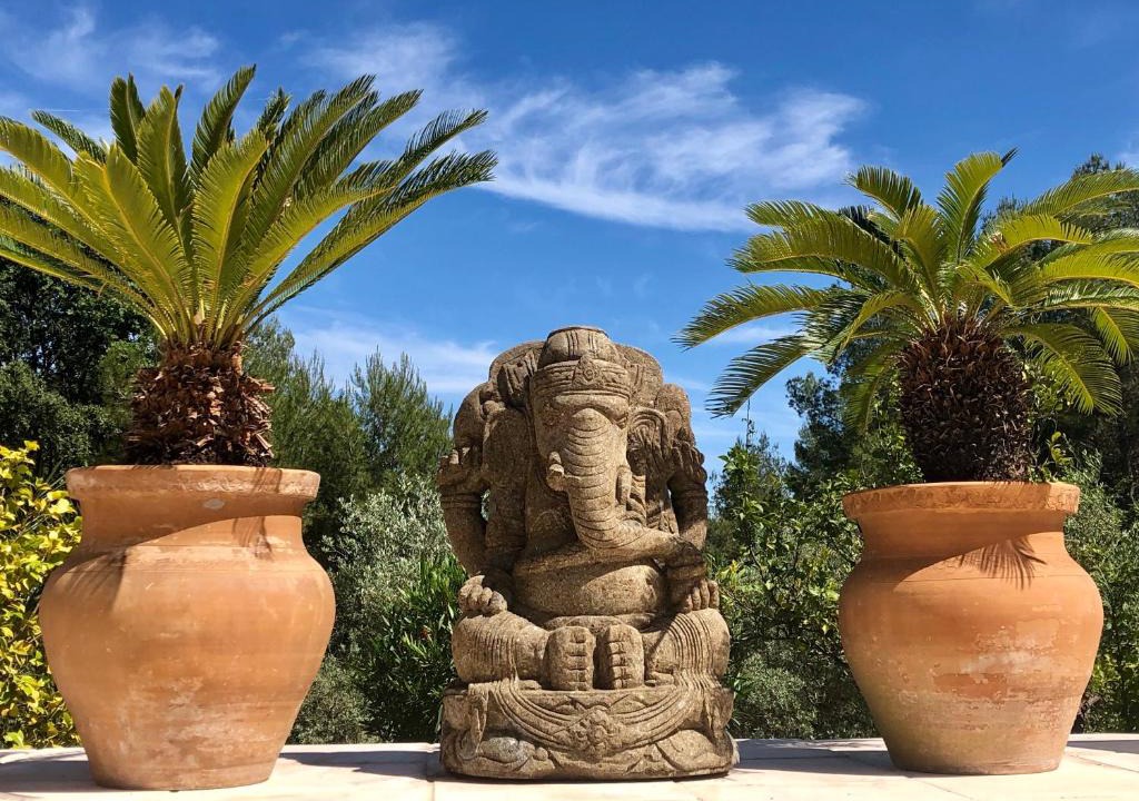 Le Rouret Bed & Breakfast | B&B Villa Ganesh