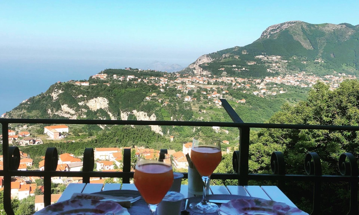 San Lazzaro Bed & Breakfast | B&B Villa Reginella