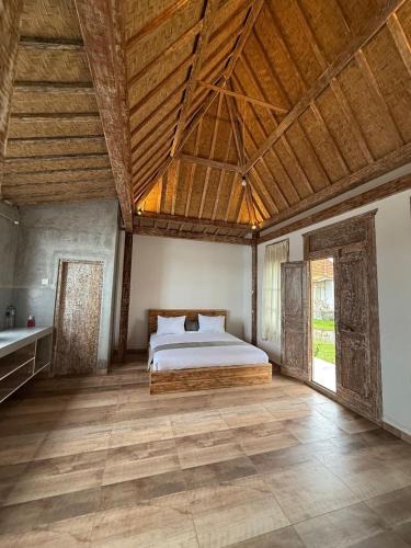 Renon Hostel | Bali Eco Living Yoga Healing Meditation and Retreat Center