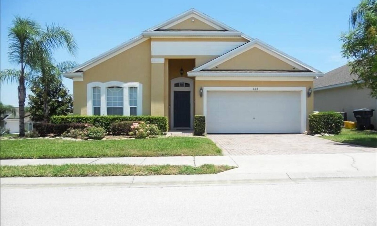 Vizcay House | Be Charmed by this Beautiful Family Villa!!! Vizcay, Davenport 4BR / 3.5BA