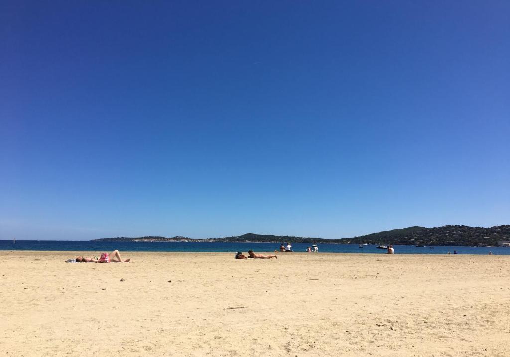 Port Grimaud Apartment | Beachfront Apartment with a/c in Port Grimaud