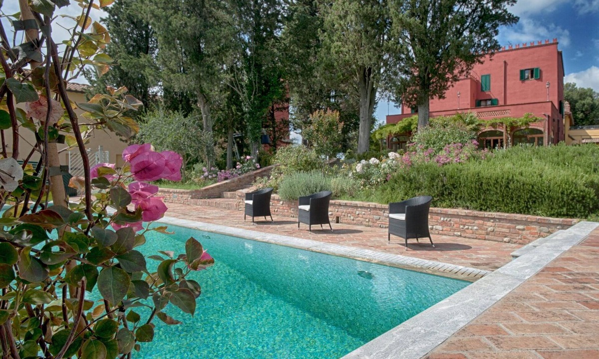 Castelfiorentino Villa | Beautiful private villa with WIFI, hot tub, private pool, sauna, TV, terrace and panoramic view