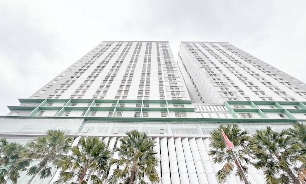 Surabaya Apartment | Best Location and Comfortable 2BR at Bale Hinggil Apartment
