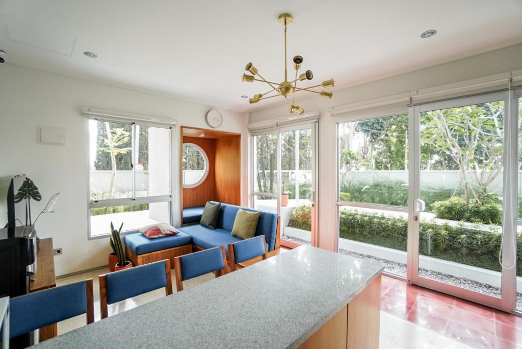 Parongpong Villa | Big Pet Friendly Family Villa, Coney Ville