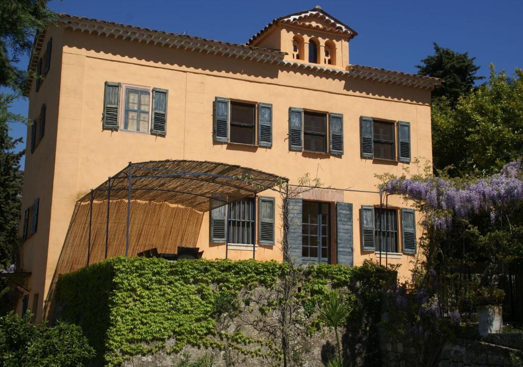 Grasse Villa | Blissful Villa in Grasse with Private Swimming Pool
