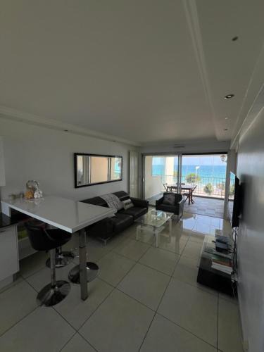 La Bocca Apartment | Bord de Mer Cannes Midi