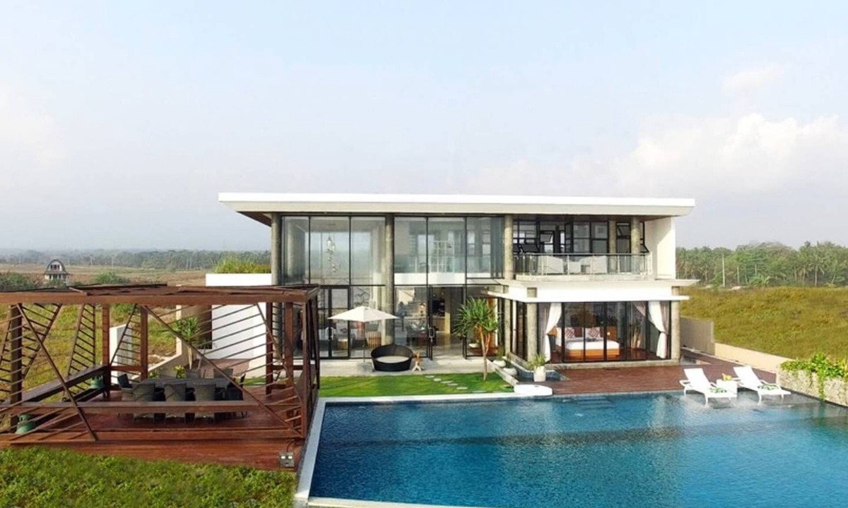 East Selemadeg Villa | Brand new absolute beachfront retreat
