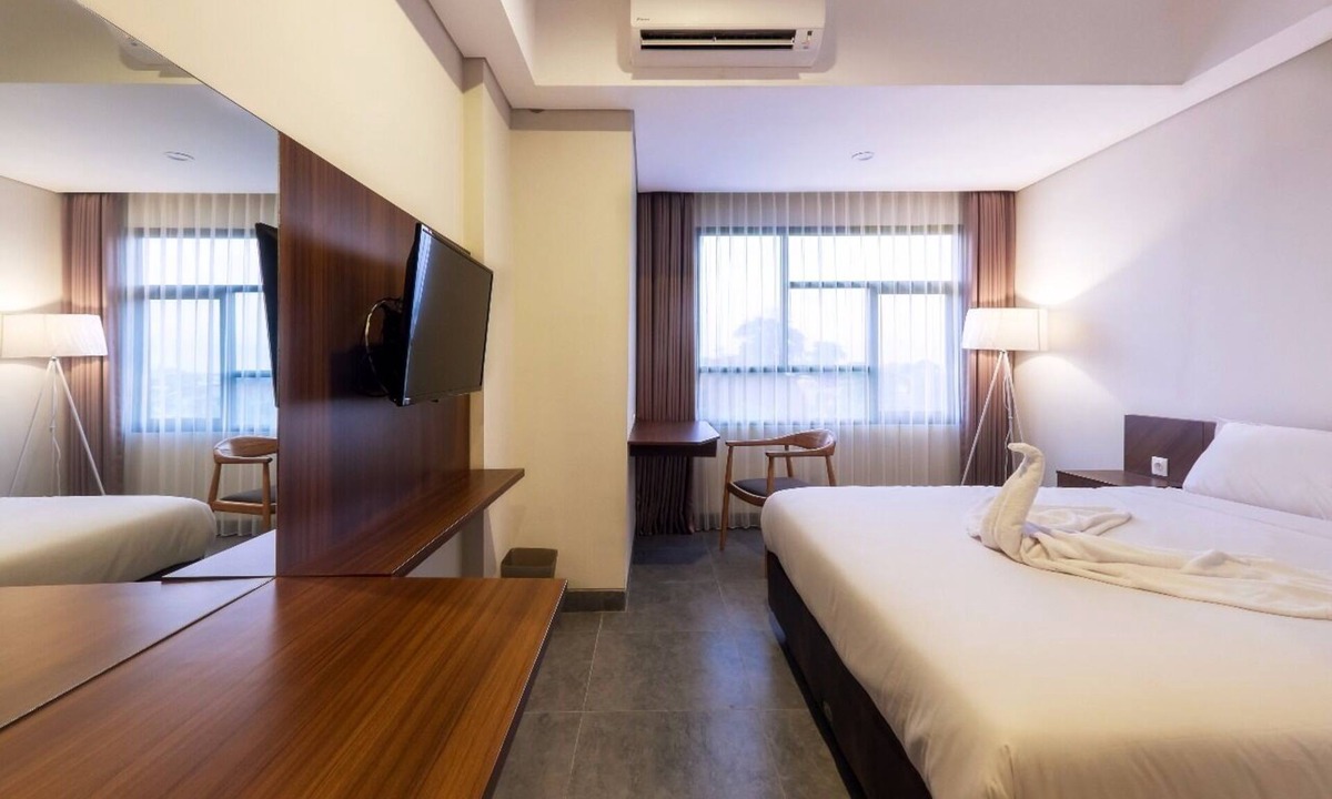 Imam Bonjol Apartment | Brand new apartment with shared pool
