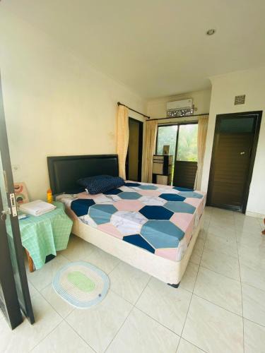 Kedewatan House | Breezy Guest House