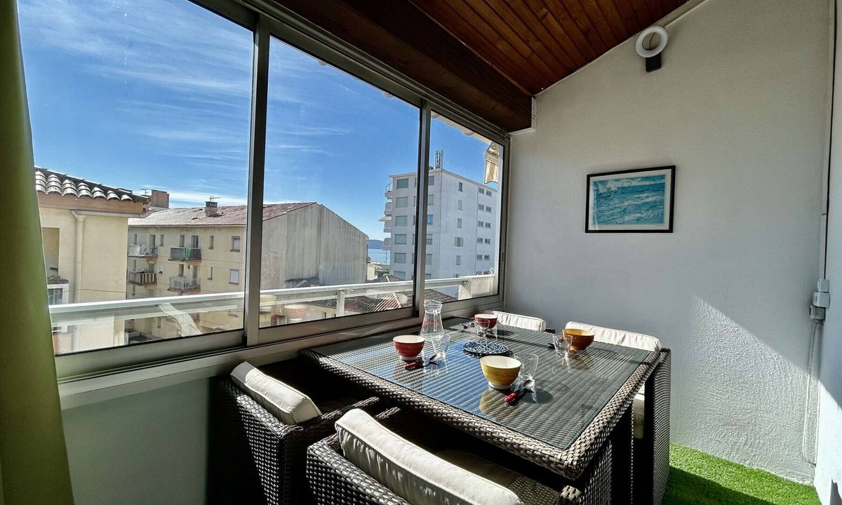 Persons | Sainte-Maxime City Centre