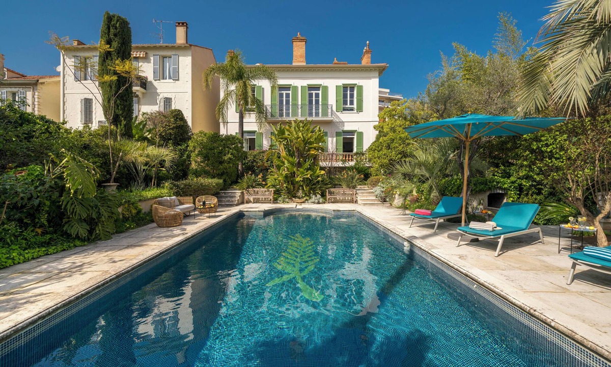 Prado - Republique House | Cannes center townhouse