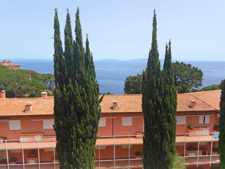 Capo D'arco Apartment | Capo d'Arco Apartment, Sleeps 6 with Pool and WiFi