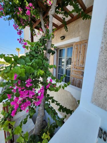 Kamari Apartment | Casa Kairis premium suites