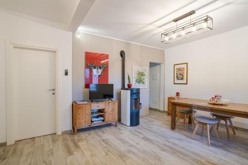 Castiglione d'Intelvi Apartment | Casa Lauretta - Happy Rentals
